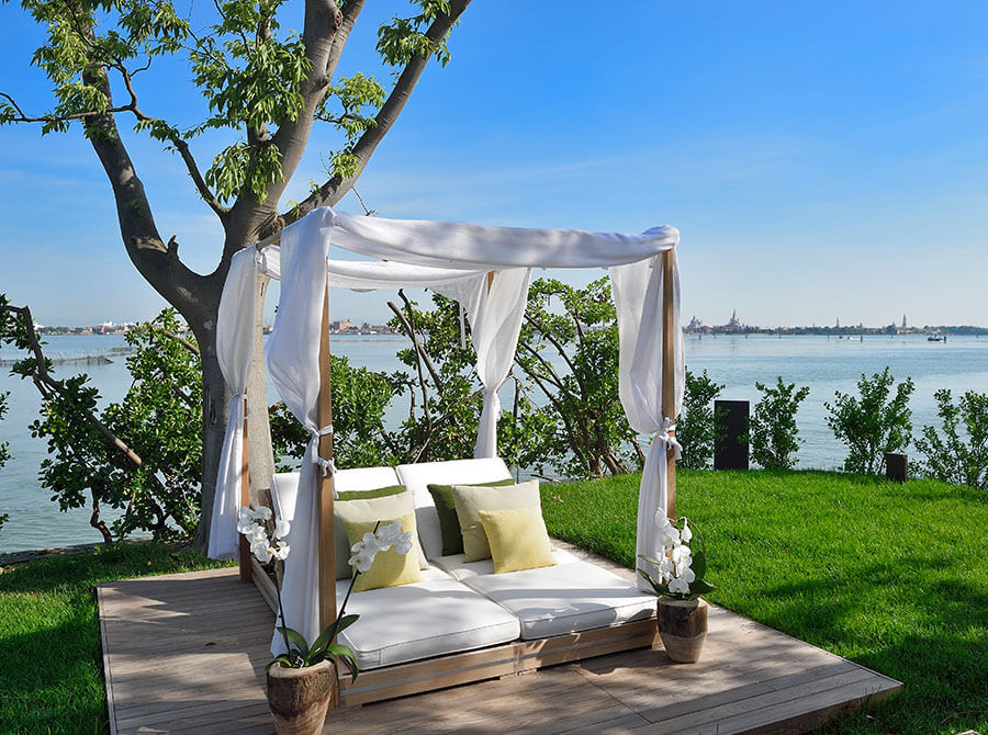 Enrol and win a luxury honeymoon on a private island in Venice