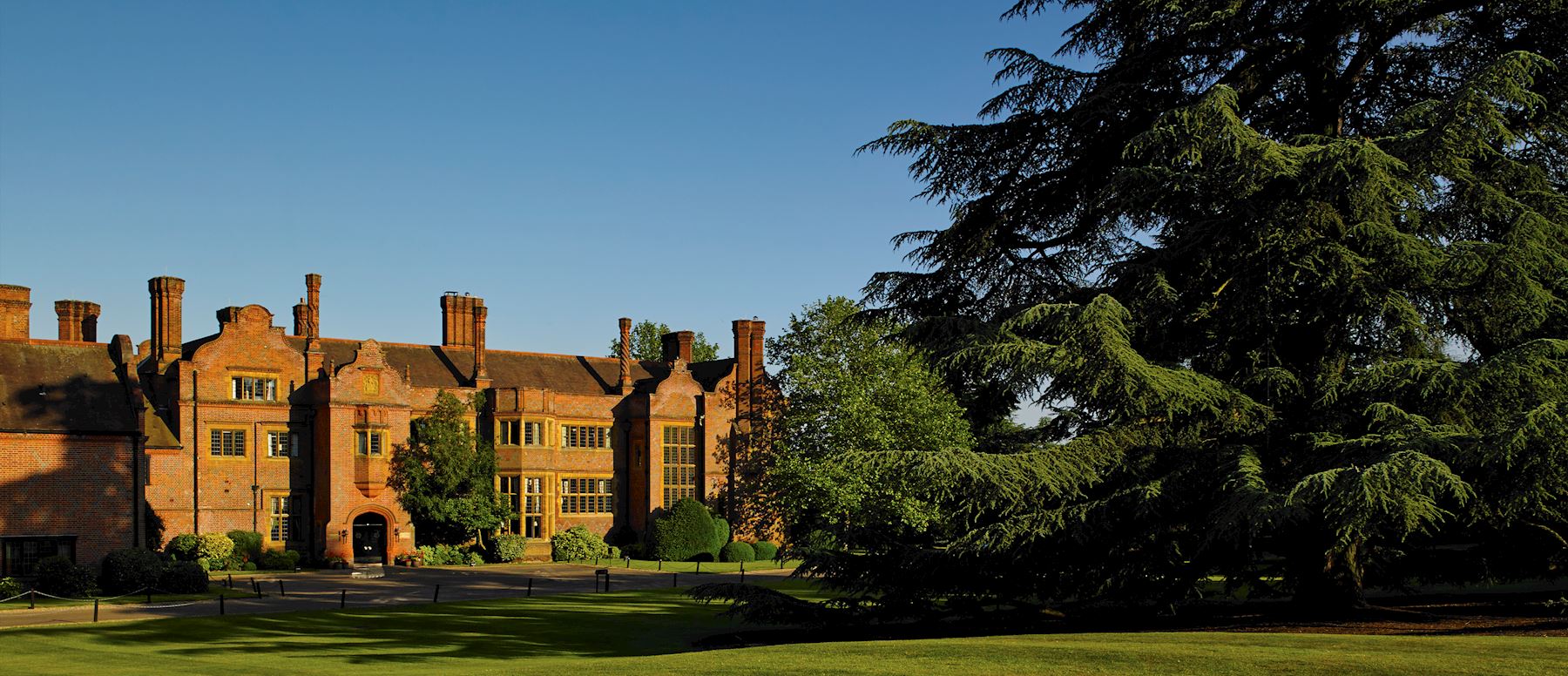 Hanbury Manor Marriott Hotel & Country Club